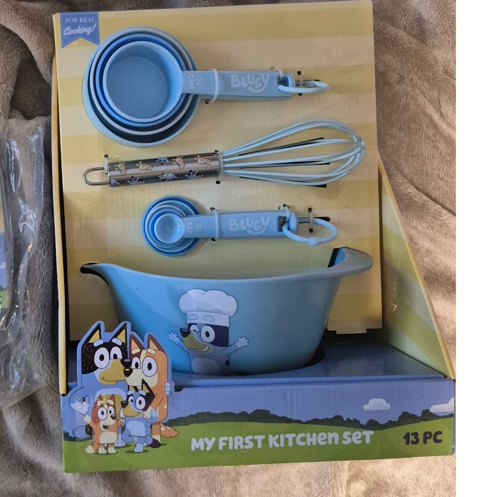 Bluey My First Kitchen Set 13pc Real Cooking Tools Handstand Kitchen BLU-MY1KS